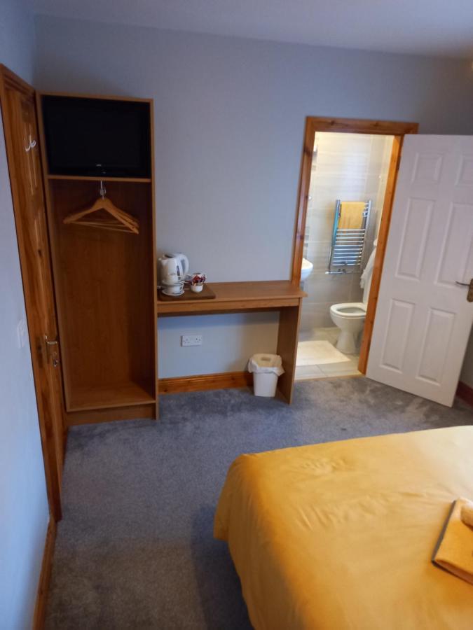 A New U Country Cottage Clynacartan Esterno foto