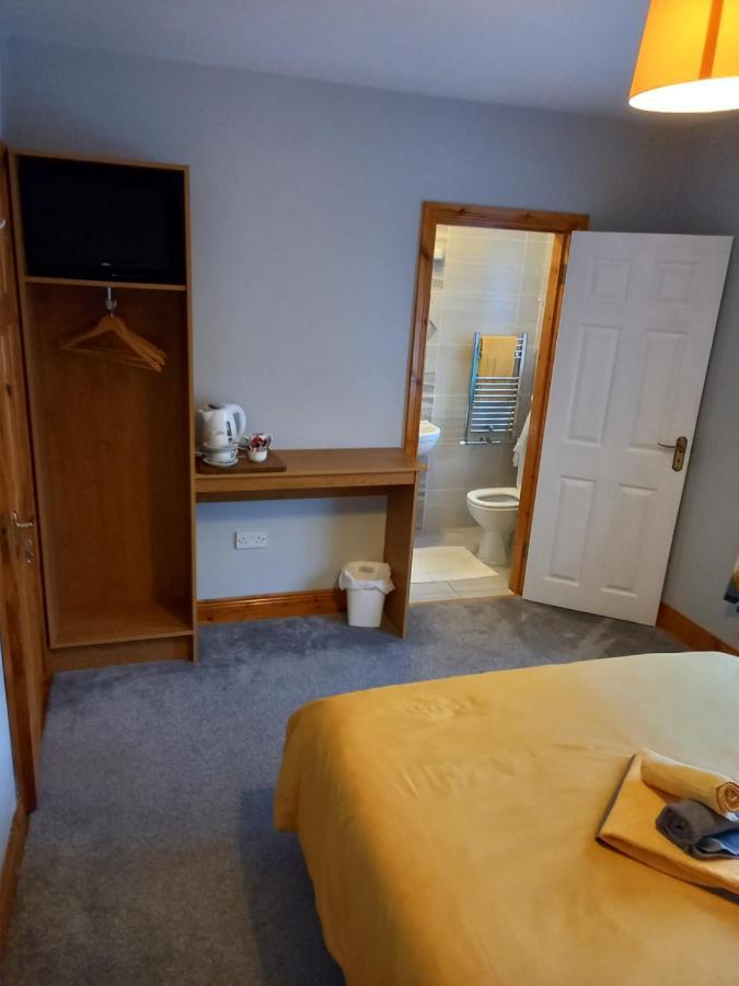A New U Country Cottage Clynacartan Esterno foto
